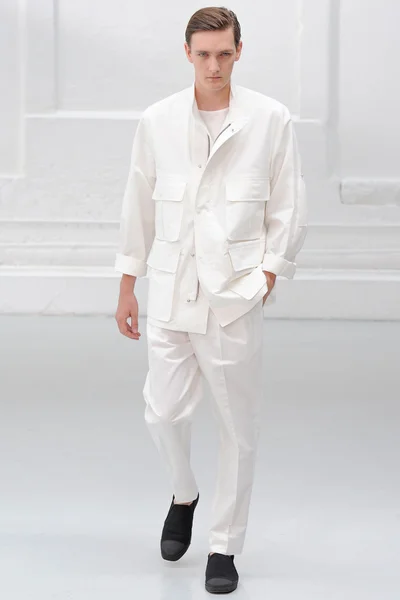 Look 1